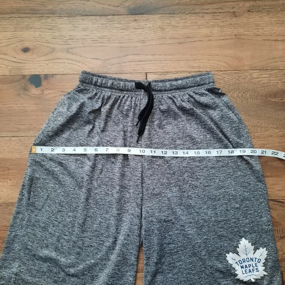 Toronto Maple Leaf Drawstring Shorts - Picture 9 of 12